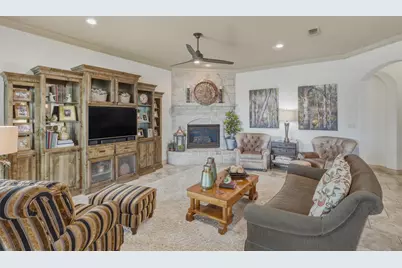 1404 Amsterdam Court, Granbury, TX 76048 - Photo 8