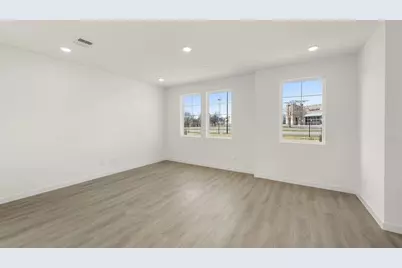 5712 Lakeview Drive, Watauga, TX 76148 - Photo 4