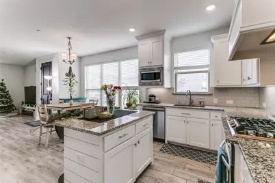 2732 Vista Park Lane, Lewisville, TX 75067 - Photo 6