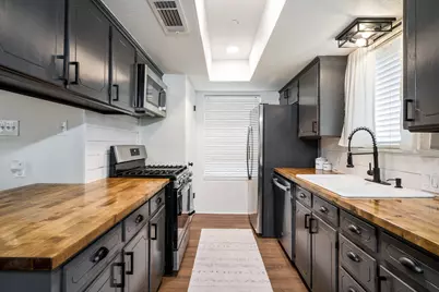 107 High School Drive, Waxahachie, TX 75165 - Photo 8