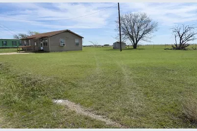 1105 Shabazz Street, Milford, TX 76670 - Photo 2