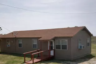 1105 Shabazz St, Milford, TX 76670 - Photo 6