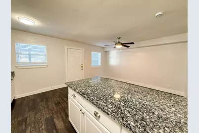 5928 Fletcher Avenue #8, Fort Worth, TX 76107 - Photo 10