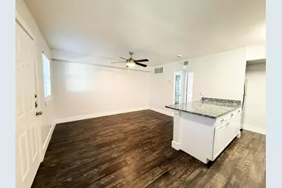 5928 Fletcher Avenue #8, Fort Worth, TX 76107 - Photo 6