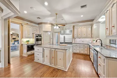 4310 Pembrooke Parkway N, Colleyville, TX 76034 - Photo 12