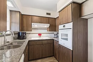 5817 Sandhurst Ln, Dallas, TX 75206 - Photo 20