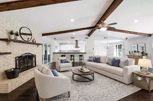 1020 Cedar Trail Dr, Cedar Hill, TX 75104 - Photo 2