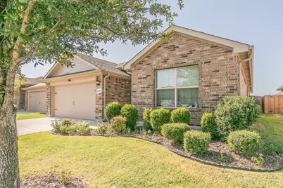 6361 Seagull Lane, Fort Worth, TX 76179 - Photo 2