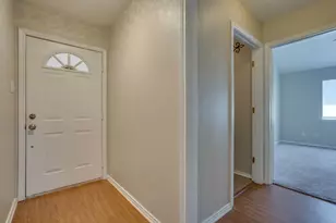 215 Linda St, Aubrey, TX 76227 - Photo 4