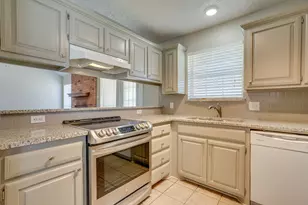 215 Linda St, Aubrey, TX 76227 - Photo 20