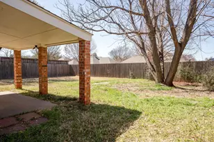 215 Linda St, Aubrey, TX 76227 - Photo 26