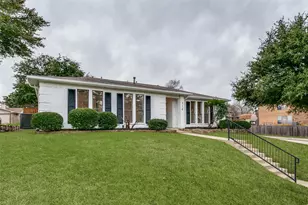 318 Creekmeadow Ln, Lewisville, TX 75067 - Photo 2