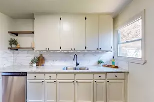 2842 Carlson Dr, Dallas, TX 75235 - Photo 18