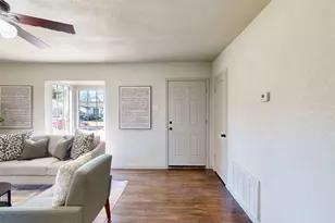 2842 Carlson Dr, Dallas, TX 75235 - Photo 8