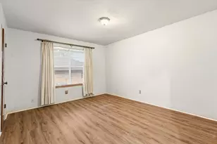 1905 Alamo Dr, Arlington, TX 76012 - Photo 22