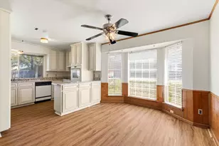 1905 Alamo Dr, Arlington, TX 76012 - Photo 10