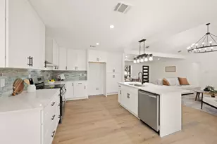 8420 Bellingham Dr, Dallas, TX 75228 - Photo 8