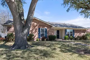 1521 Glouchester Dr, Garland, TX 75044 - Photo 6