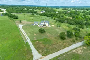 2025 Co Rd 1792, Sunset, TX 76270 - Photo 36