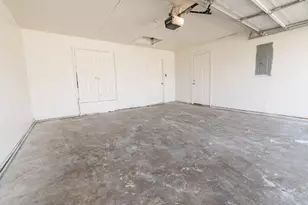 1348 E Maddox, Fort Worth, TX 76104 - Photo 22