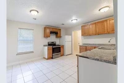 1348 E Maddox, Fort Worth, TX 76104 - Photo 6