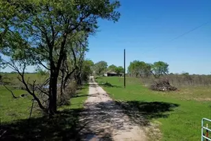 000 County Rd 2624, Wills Point, TX 75169 - Photo 1