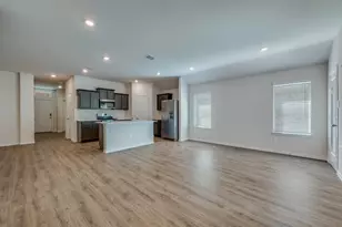 3925 Limestone Blf Dr, Celina, TX 75009 - Photo 2