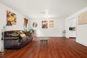 5325 Trentman St, Fort Worth, TX 76119 - Photo 6