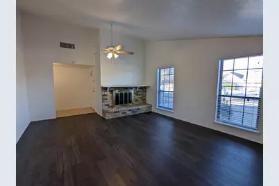 5116 Shannon Drive, The Colony, TX 75056 - Photo 2