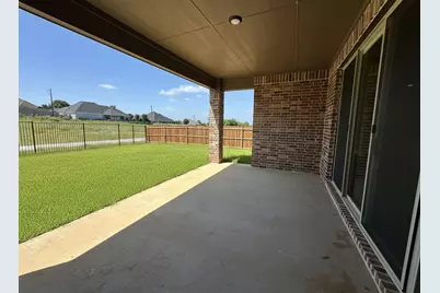 2009 Belle Lagos Ln, Cleburne, TX 76033 - Photo 18