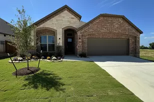 2009 Belle Lagos Ln, Cleburne, TX 76033 - Photo 1