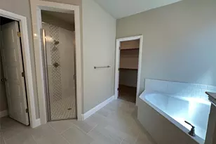 2009 Belle Lagos Ln, Cleburne, TX 76033 - Photo 12