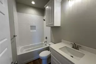 2009 Belle Lagos Ln, Cleburne, TX 76033 - Photo 10
