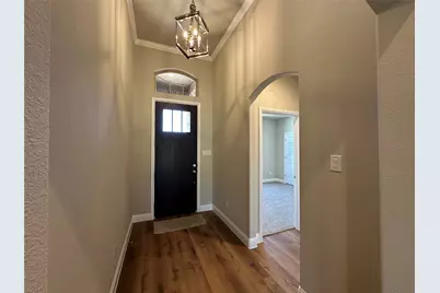 2009 Belle Lagos Ln, Cleburne, TX 76033 - Photo 2