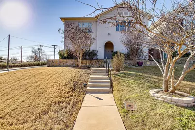 3703 Byers Avenue, Fort Worth, TX 76107 - Photo 2