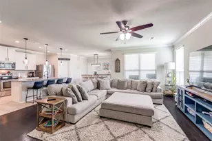 1000 Marietta Ln, Aubrey, TX 76227 - Photo 2