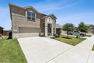 1449 Archway Ct, Fort Worth, TX 76247 - Photo 2