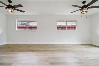 1835 E Cedar Elm Drive, Arlington, TX 76012 - Photo 22