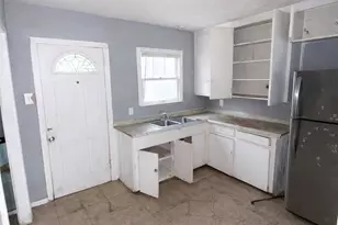 3532 Pioneer St, Fort Worth, TX 76119 - Photo 12