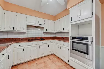 2805 Oak Valley Drive, Arlington, TX 76016 - Photo 10