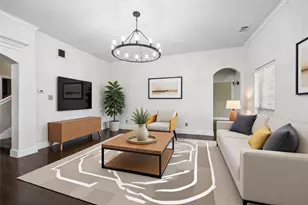 300 Madison St, Burleson, TX 76028 - Photo 10