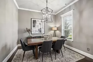 300 Madison St, Burleson, TX 76028 - Photo 4