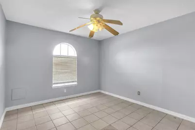 111 Skylark Street, Mesquite, TX 75149 - Photo 10