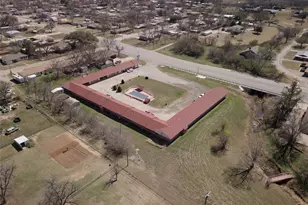 904 W California St, Seymour, TX 76380 - Photo 16