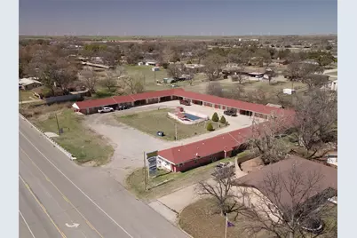 904 W California Street, Seymour, TX 76380 - Photo 12