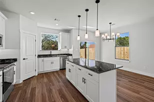 1529 Corona Dr, Granbury, TX 76048 - Photo 6