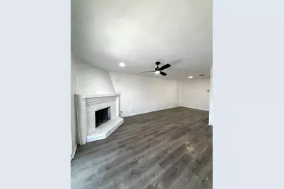 222 Shady Lane Drive, Fort Worth, TX 76112 - Photo 2