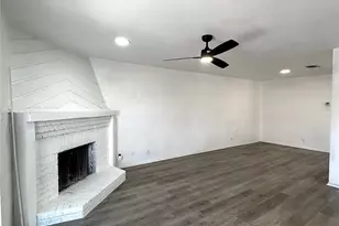 222 Shady Ln Dr, Fort Worth, TX 76112 - Photo 2