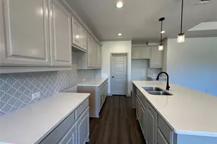 2007 Belle Lagos Ln, Cleburne, TX 76033 - Photo 6
