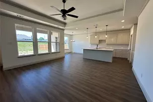 2007 Belle Lagos Ln, Cleburne, TX 76033 - Photo 4